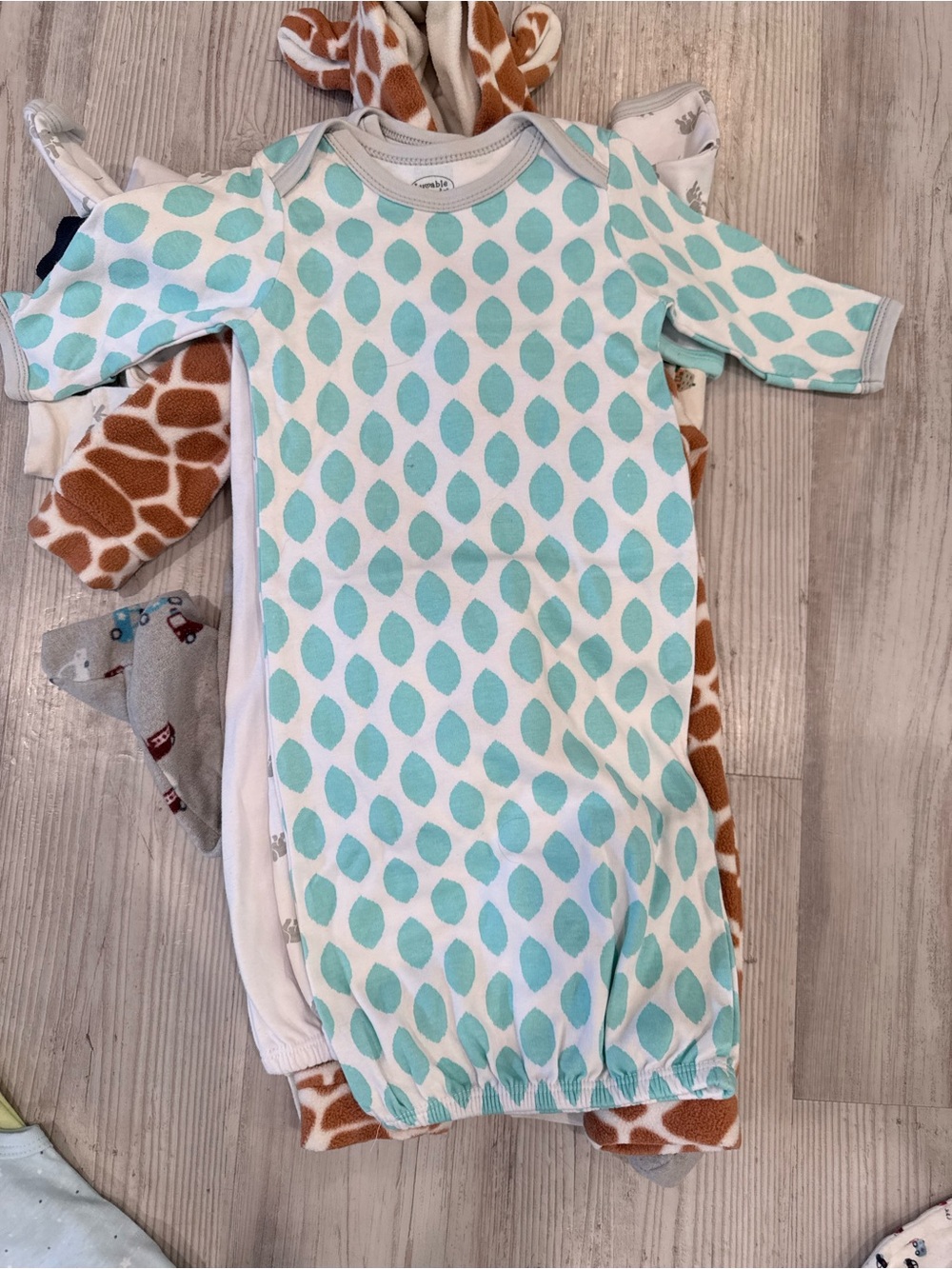 Luvable Friends Mint Dot Sleep Gown 3 pack